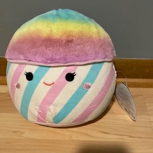 BRAND NEW SQUISHMALLOW SNOWCONE  NAMED BEVIN 8” YEAR 2023! NWT.